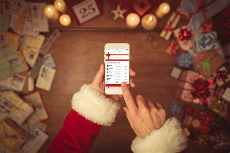 10 Christmas Apps To Get You In The Holiday Spirit