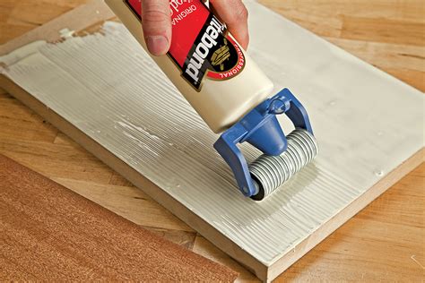 5 Best Wood Glue Applicators For Easy Bonding