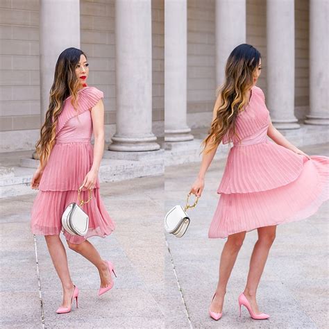 5 Chic Ways To Style Dresses With Pink Shoes