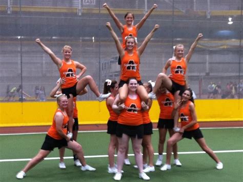 5 Easy Ways To Rock A Cheer Application