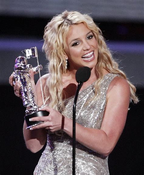 5 Iconic Britney Spears Blonde Moments