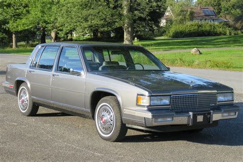 5 Key Features Of 1988 Cadillac Sedan Deville