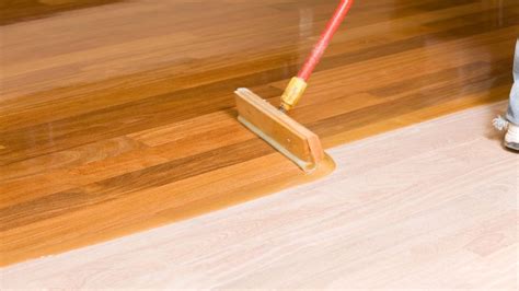 5 Tips For Using A Floor Poly Applicator