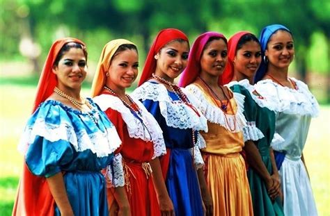 5 Traditional Salvadoran Costume Must-Knows