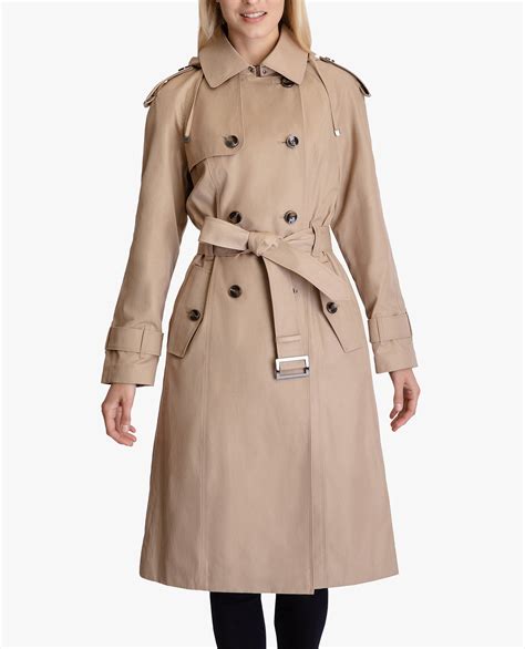 5 Ways London Fog Coat Company Keeps You Warm