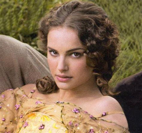 5 Ways Natalie Portman Shines As Queen Amidala