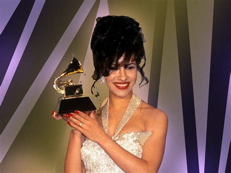 5 Ways Selena Quintanillas Music Still Inspires