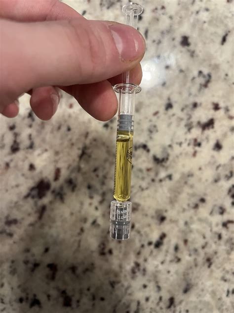 5 Ways To Use Double Bear Distillate Applicator