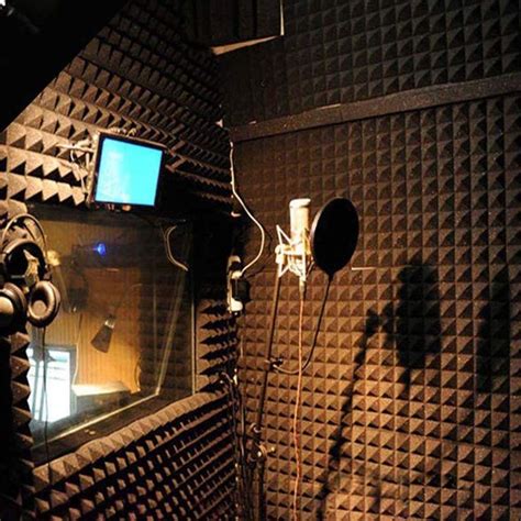 5 Ways To Use Spray Foam In Recording Studios