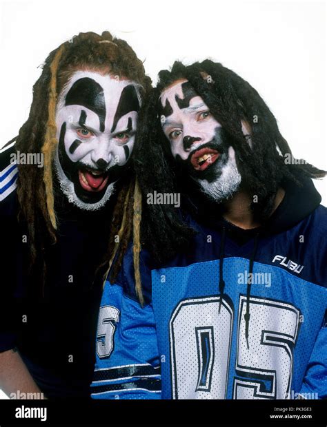 7 Steps To Insane Clown Posse Makeup