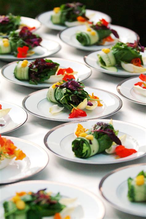 Does Salad Come Before Appetizers At A Formal Dinner