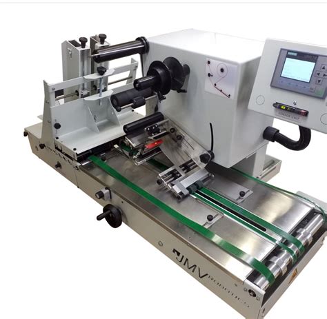 Flat Surface Label Applicator For Efficient Labeling