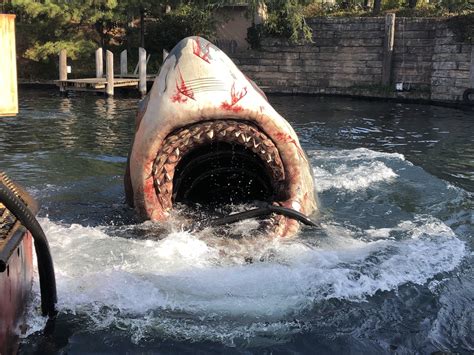 Jaws Features At Universal Studios Explained