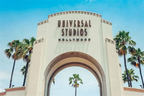 Lax To Universal Studios: How To Get There Stress-Free