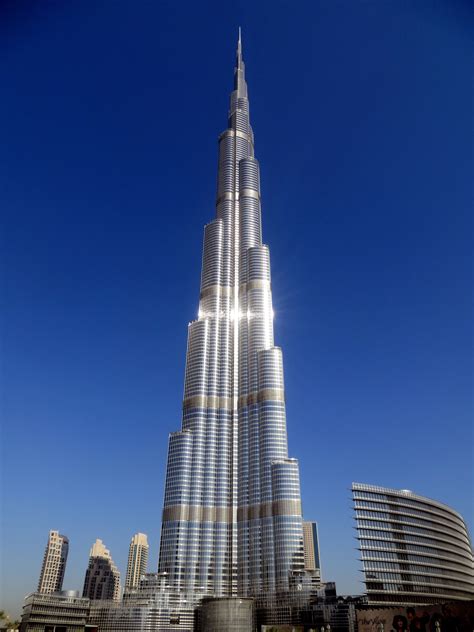 United Arab Emirates 828: Burj Khalifas Engineering Marvel