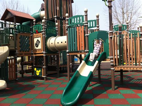 Worlds Largest Playgrounds: 10 Record-Breaking Spots